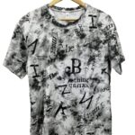 Camiseta con estampado elaborado para hombre