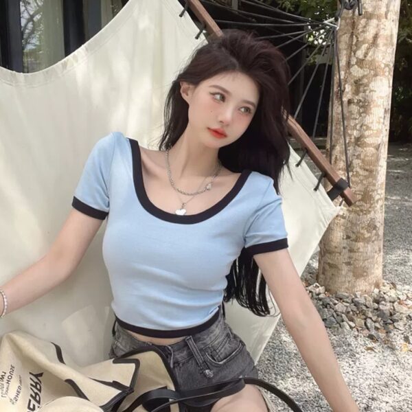 Camiseta lisa y sencilla, corta/cropped, y sin estampados