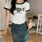 Camiseta "SOULT" corta/cropped, con estampado simple