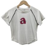 Camiseta corta/cropped, con estampados sencillos - Image 3