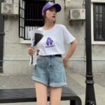 Camiseta con letra "A"  sencilla, en varios colores