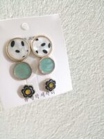 Tres pares de aretes