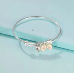 Brazaletes de Sanrio, hay diferentes personajes