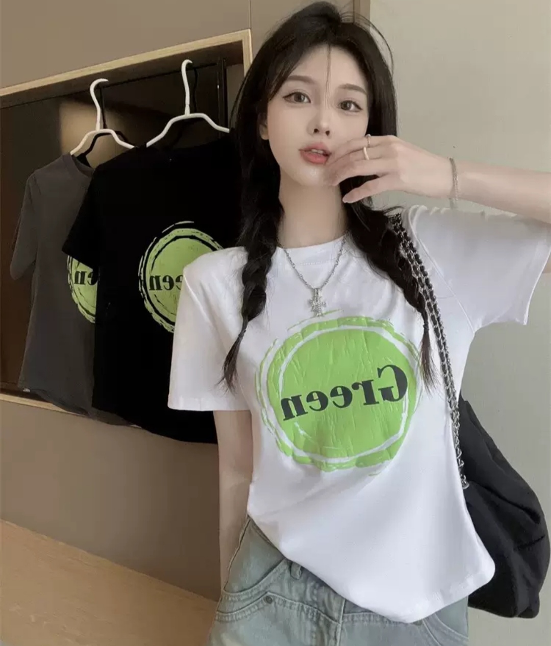 u Camiseta con un estampado simple "Green" - Image 1