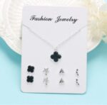 Conjunto de collar y 4 pares de aretes - Image 2