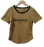 Camiseta corta/cropped, "Numéro", con estampado sencillo - Image 2