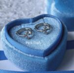 Aretes de cruces en aros