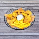 Orden de alitas fritas con papitas (8 unidades)